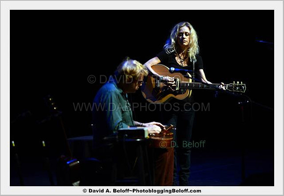 Shelby Lynn at Sandler Center 9-25-13 Photo cr DAVID BELOFF (23)