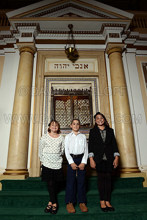 Ohef Shalom Consecration class 9-27-13 Photo cr DAVID BELOFF 021
