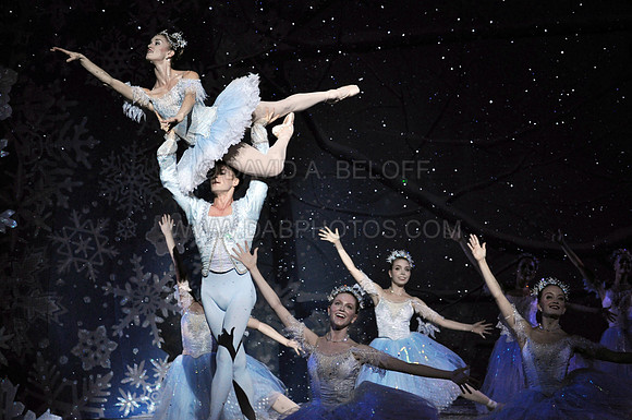 Richmond Ballet THE NUTCRACKER at Chrysler Hall 12-5-13 Photo cr DAVID A. BELOFF~ (60)