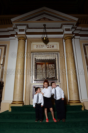 Ohef Shalom Consecration class 9-27-13 Photo cr DAVID BELOFF 013